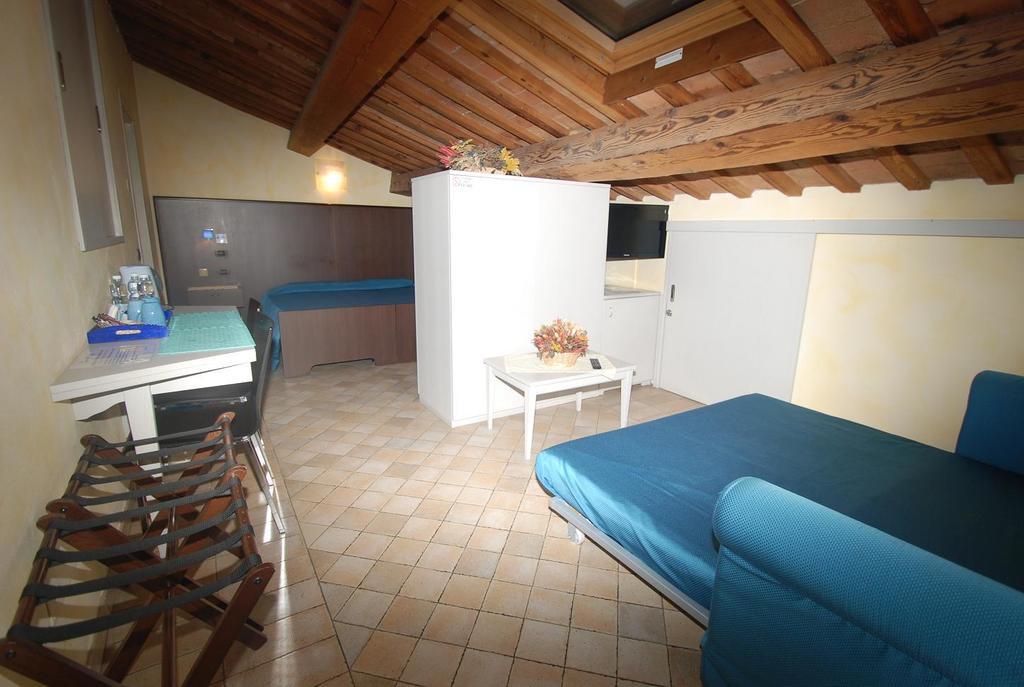 Affittacamere Il Pagliericcio Ferrara Bagian luar foto