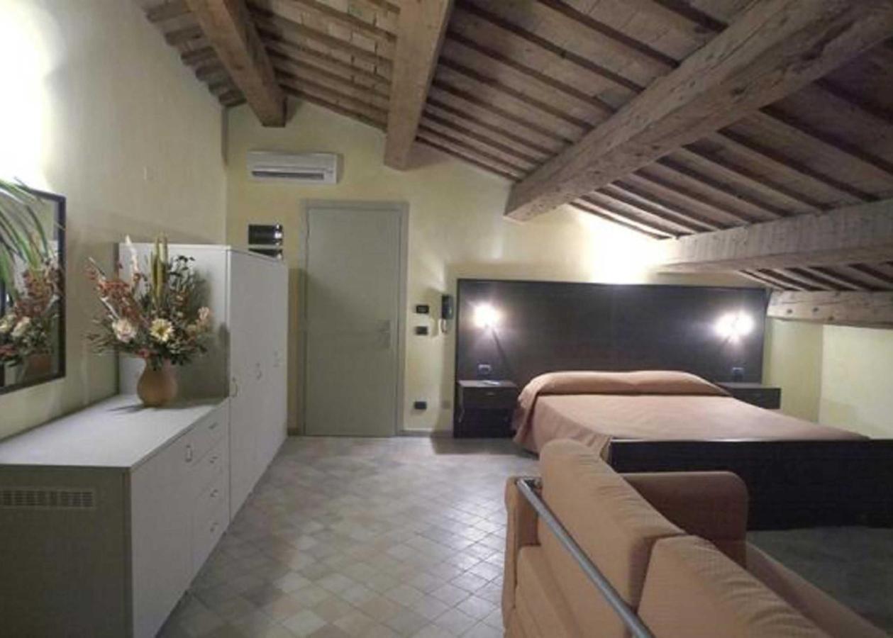 Affittacamere Il Pagliericcio Ferrara Bagian luar foto